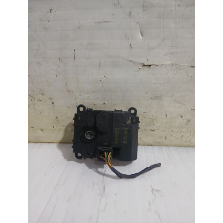 Recambio de motor apertura trampilla para kia carens iii monospace (un) 2.0 crdi 140 referencia OEM IAM H400730750  