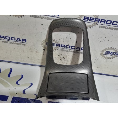 Recambio de cenicero para toyota avensis berlina (t25) 2.2 d-4d cat referencia OEM IAM 5882105050  