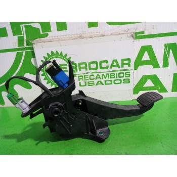 Recambio de pedal embrague para dacia sandero laureate referencia OEM IAM 465038135R / 8201298901  