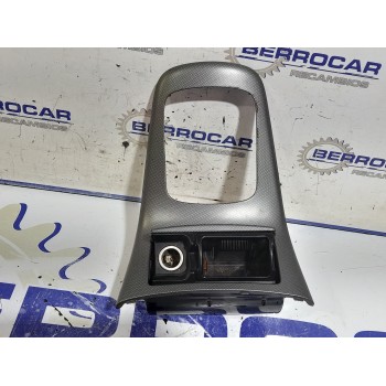 Recambio de cenicero para toyota avensis berlina (t25) 2.2 d-4d cat referencia OEM IAM 5882105050  