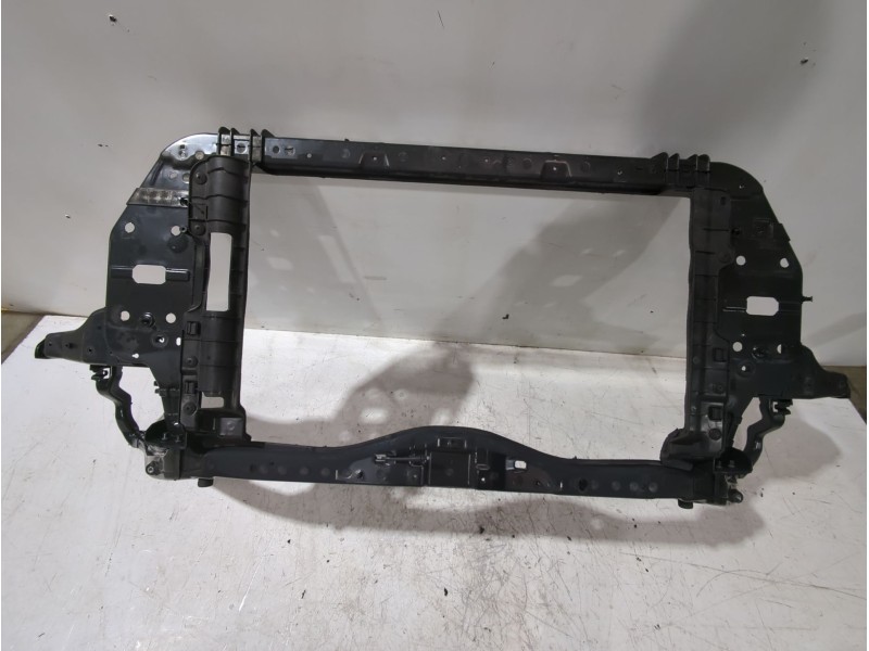 Recambio de panel frontal para kia carens iii monospace (un) 2.0 crdi 140 referencia OEM IAM 641101D000  