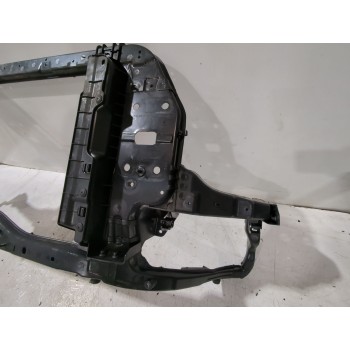 Recambio de panel frontal para kia carens iii monospace (un) 2.0 crdi 140 referencia OEM IAM 641101D000  