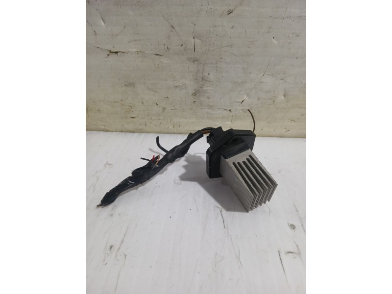 Recambio de resistencia calefaccion para kia carens iii monospace (un) 2.0 crdi 140 referencia OEM IAM 971791F200  