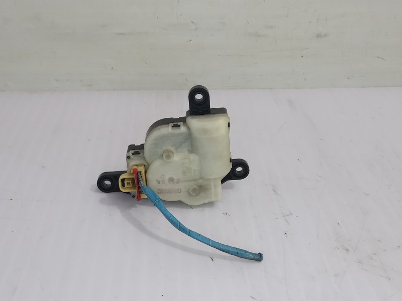 Recambio de motor apertura trampilla para chrysler voyager (gs) 2.5 td family referencia OEM IAM 058ABC  