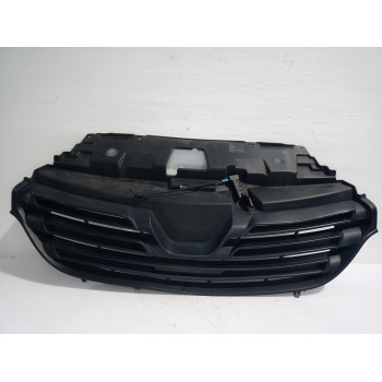 Recambio de rejilla delantera para renault trafic furgón l1h1 2,7t referencia OEM IAM 623108673R  