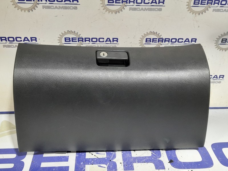 Recambio de guantera para toyota avensis berlina (t25) 2.2 d-4d cat referencia OEM IAM 5555005070  
