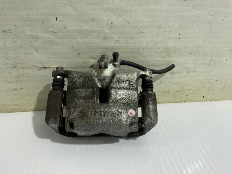 Recambio de pinza de freno delantera izquierda para mazda 3 lim. () center-line referencia OEM IAM B4Y73399ZB  