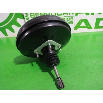 Recambio de servofreno para dacia sandero laureate referencia OEM IAM 472103298R  