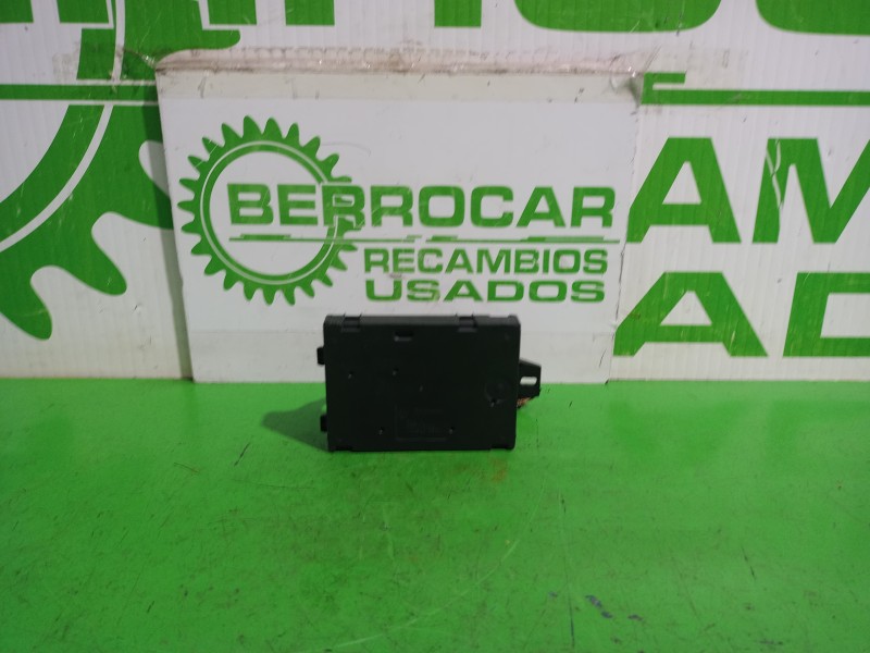 Recambio de modulo electronico para dacia sandero laureate referencia OEM IAM 284B10447R  