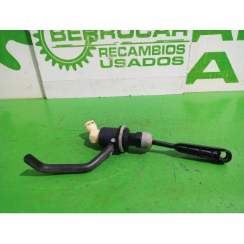 Recambio de bombin embrague para dacia sandero laureate referencia OEM IAM 306100394R  