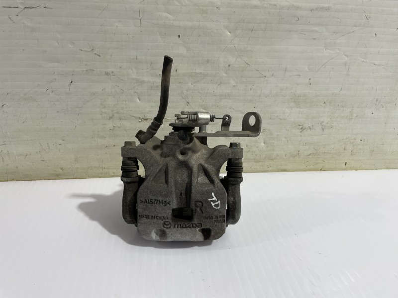Recambio de pinza de freno trasera derecha para mazda 3 lim. () center-line referencia OEM IAM B4Y72698ZA  