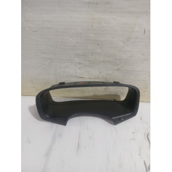 Recambio de moldura para kia carens iii monospace (un) 2.0 crdi 140 referencia OEM IAM 848301D000  