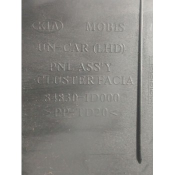 Recambio de moldura para kia carens iii monospace (un) 2.0 crdi 140 referencia OEM IAM 848301D000  