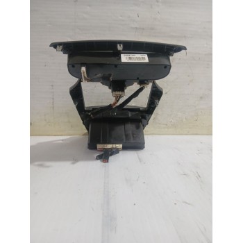 Recambio de mando calefaccion / aire acondicionado para kia carens iii monospace (un) 2.0 crdi 140 referencia OEM IAM 972501D760