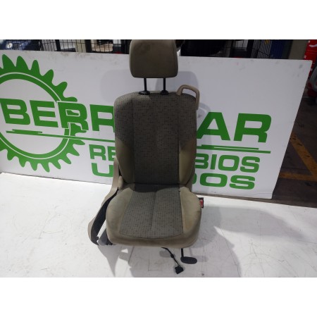 Recambio de asiento delantero derecho para renault scenic ii 1.9 dci diesel referencia OEM IAM 7701069093  