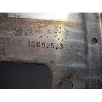 Recambio de cubrecarter para volkswagen eos (1f7) 2.0 referencia OEM IAM 1Q0825237A  