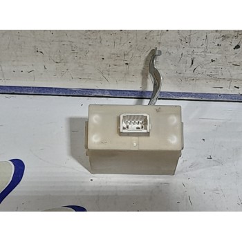 Recambio de centralita cierre para toyota avensis berlina (t25) 2.2 d-4d cat referencia OEM IAM 8974105070  