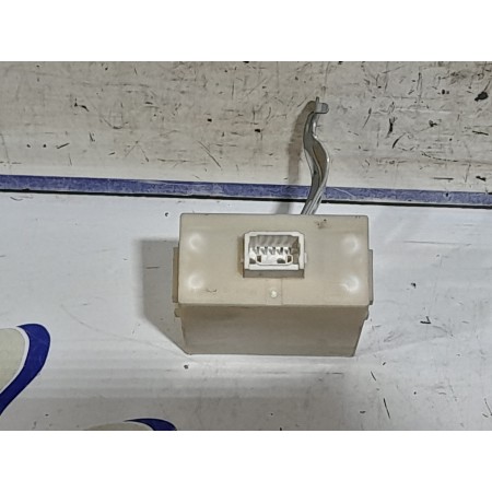 Recambio de centralita cierre para toyota avensis berlina (t25) 2.2 d-4d cat referencia OEM IAM 8974105070  