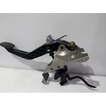 Recambio de pedal embrague para mazda 3 lim. () center-line referencia OEM IAM KE4041300  