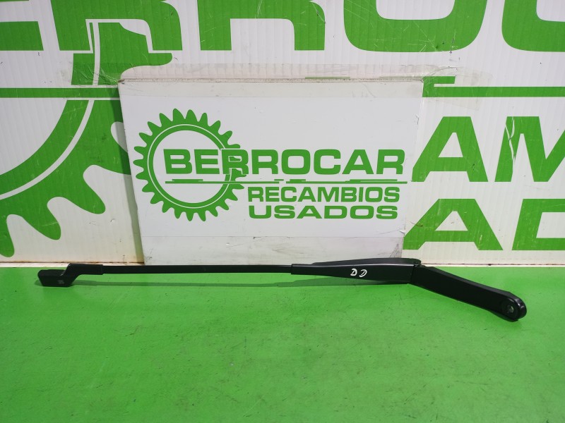 Recambio de brazo limpia delantero derecho para peugeot 508 active referencia OEM IAM 9686437780  
