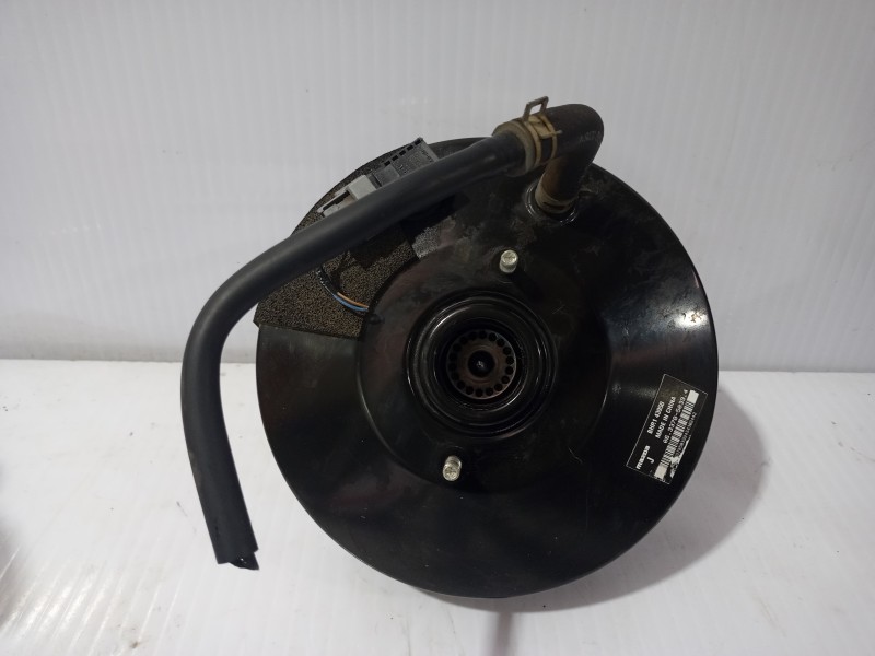 Recambio de servofreno para mazda 3 lim. () center-line referencia OEM IAM BHR143950  