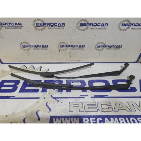 Recambio de parabrisas para toyota avensis berlina (t25) 2.2 d-4d cat referencia OEM IAM 8521105070 Y 8522105070  