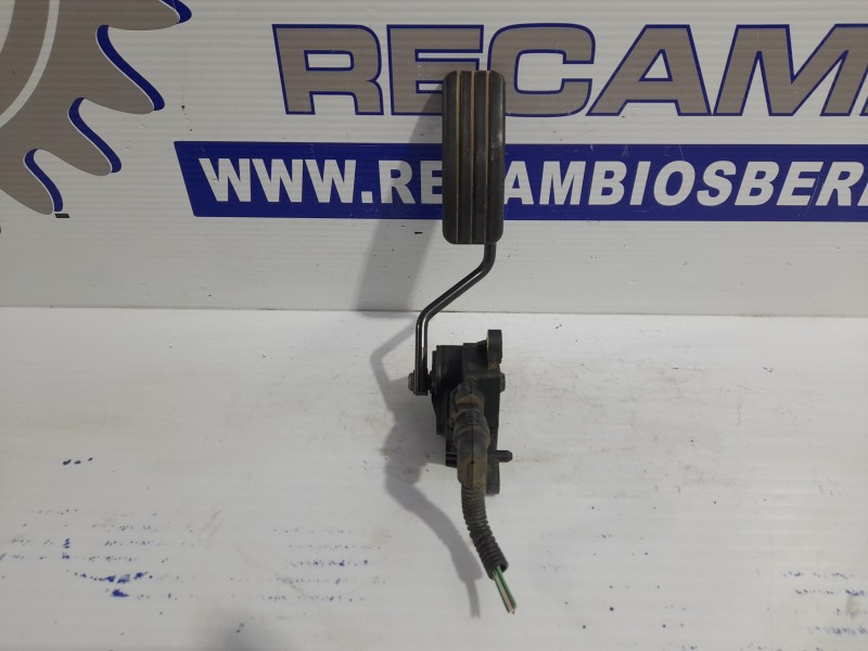 Recambio de potenciometro pedal para renault kangoo 1.5 dci diesel fap referencia OEM IAM 8200436878  