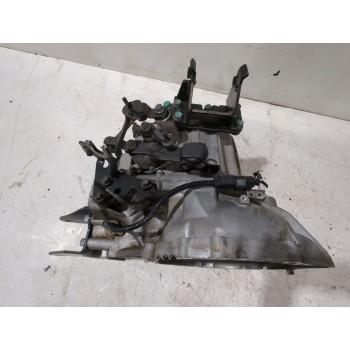 Recambio de caja cambios para kia carens iii monospace (un) 2.0 crdi 140 referencia OEM IAM 4300024450  