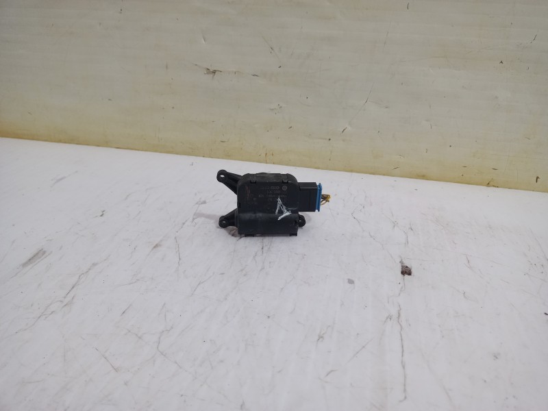 Recambio de motor apertura trampilla para volkswagen eos (1f7) 2.0 referencia OEM IAM CZ1168802921  