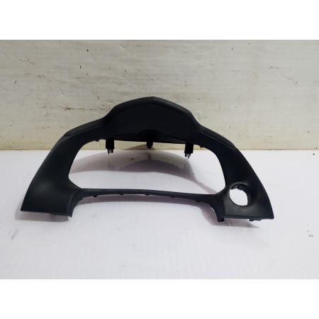 Recambio de moldura para mazda 3 lim. () center-line referencia OEM IAM BHN155421  