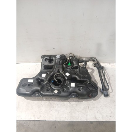 Recambio de deposito combustible para toyota auris (_e15_) 1.6 (zre151_) referencia OEM IAM 7700102250  