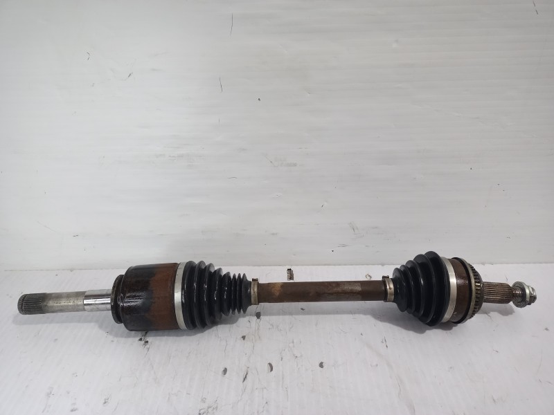 Recambio de transmision trasera izquierda para land rover discovery 4 tdv6 hse referencia OEM IAM TOB500270  