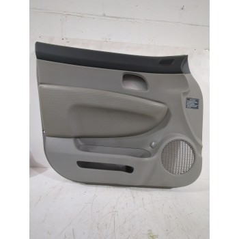 Recambio de guarnecido puerta delantera izquierda para kia carens iii monospace (un) 2.0 crdi 140 referencia OEM IAM 823011D0705