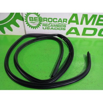 Recambio de goma contorno para ford fiesta (cbk) ambiente referencia OEM IAM 1482172  