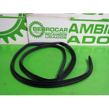 Recambio de goma contorno para ford fiesta (cbk) ambiente referencia OEM IAM 1482172  