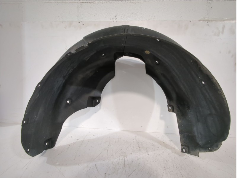 Recambio de paso rueda trasero derecho para kia carens iii monospace (un) 2.0 crdi 140 referencia OEM IAM 868221D000  