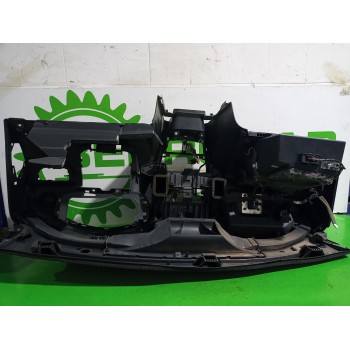 Recambio de salpicadero para dacia sandero laureate referencia OEM IAM 2780280527R  
