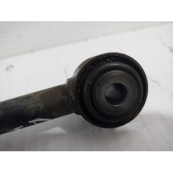 Recambio de tirante trasero izquierdo para land rover discovery 4 tdv6 hse referencia OEM IAM RGD500190  