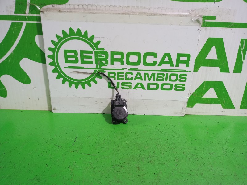 Recambio de motor apertura trampilla para ford fiesta (cbk) ambiente referencia OEM IAM 3M5H19E616  