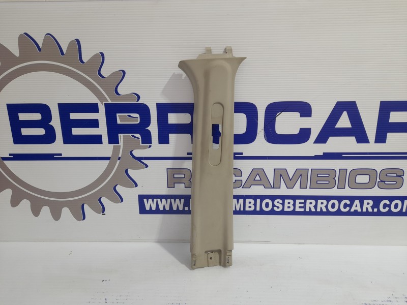 Recambio de moldura interior para renault kangoo 1.5 dci diesel fap referencia OEM IAM 8200419448  