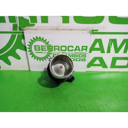 Recambio de motor calefaccion para dacia sandero laureate referencia OEM IAM 5P3730100  