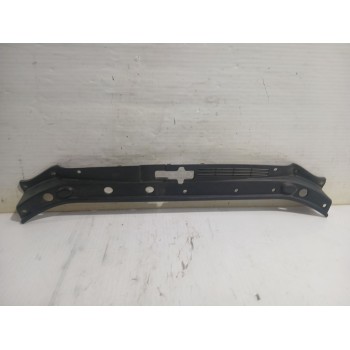 Recambio de moldura para kia carens iii monospace (un) 2.0 crdi 140 referencia OEM IAM 863611D050  