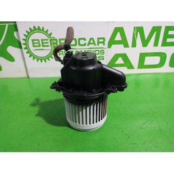 Recambio de motor calefaccion para dacia sandero laureate referencia OEM IAM 5P3730100  