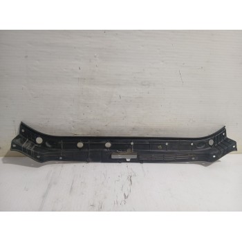Recambio de moldura para kia carens iii monospace (un) 2.0 crdi 140 referencia OEM IAM 863611D050  
