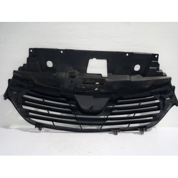 Recambio de rejilla delantera para renault trafic furgón l1h1 2,7t referencia OEM IAM 623108673R  