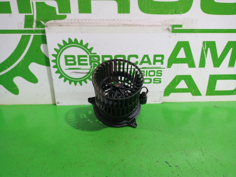 Recambio de motor calefaccion para ford fiesta (cbk) ambiente referencia OEM IAM 1252926  