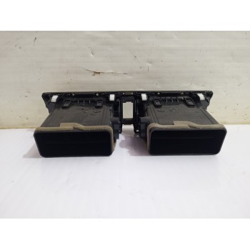 Recambio de rejilla aireadora para mazda 3 lim. () center-line referencia OEM IAM BHN26491X  