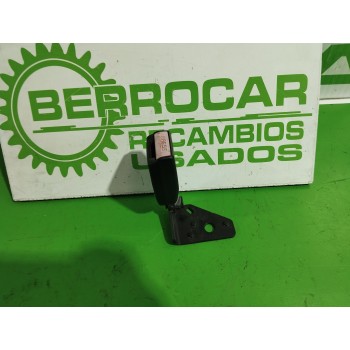 Recambio de enganche cinturon para peugeot 207 1.4 referencia OEM IAM 96589467XX  