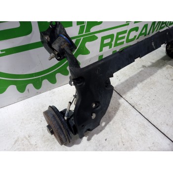Recambio de puente trasero para dacia sandero laureate referencia OEM IAM 555012648R  