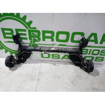 Recambio de puente trasero para dacia sandero laureate referencia OEM IAM 555012648R  